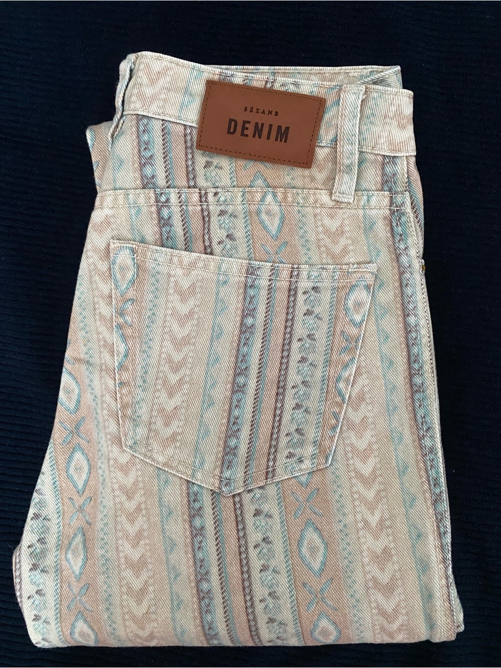 Sezane Brut Sexy eco-conscious jeans in a beautiful printed pattern